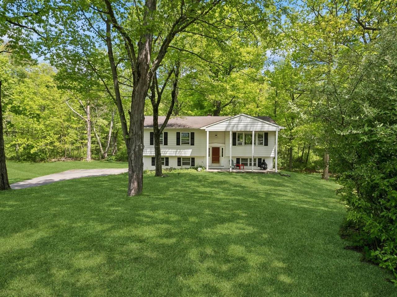 26 Woodland Circle - Photo 1