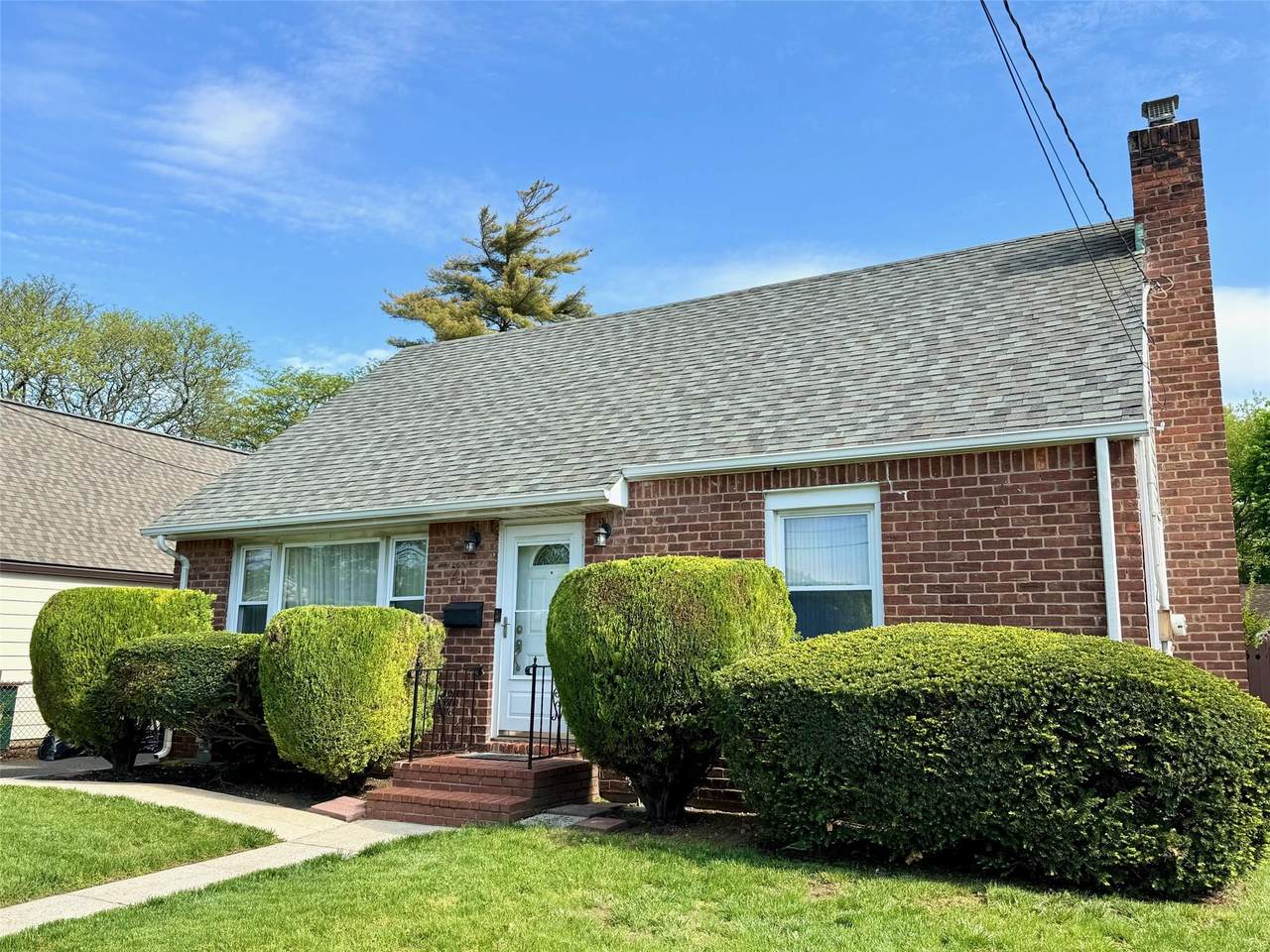 211 Marshall Street - Photo 1