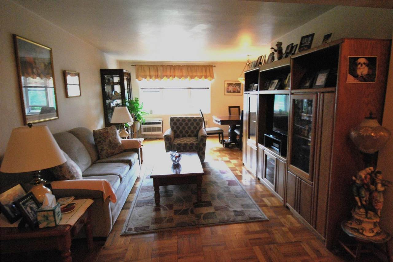 3 Sadore Lane - Photo 1