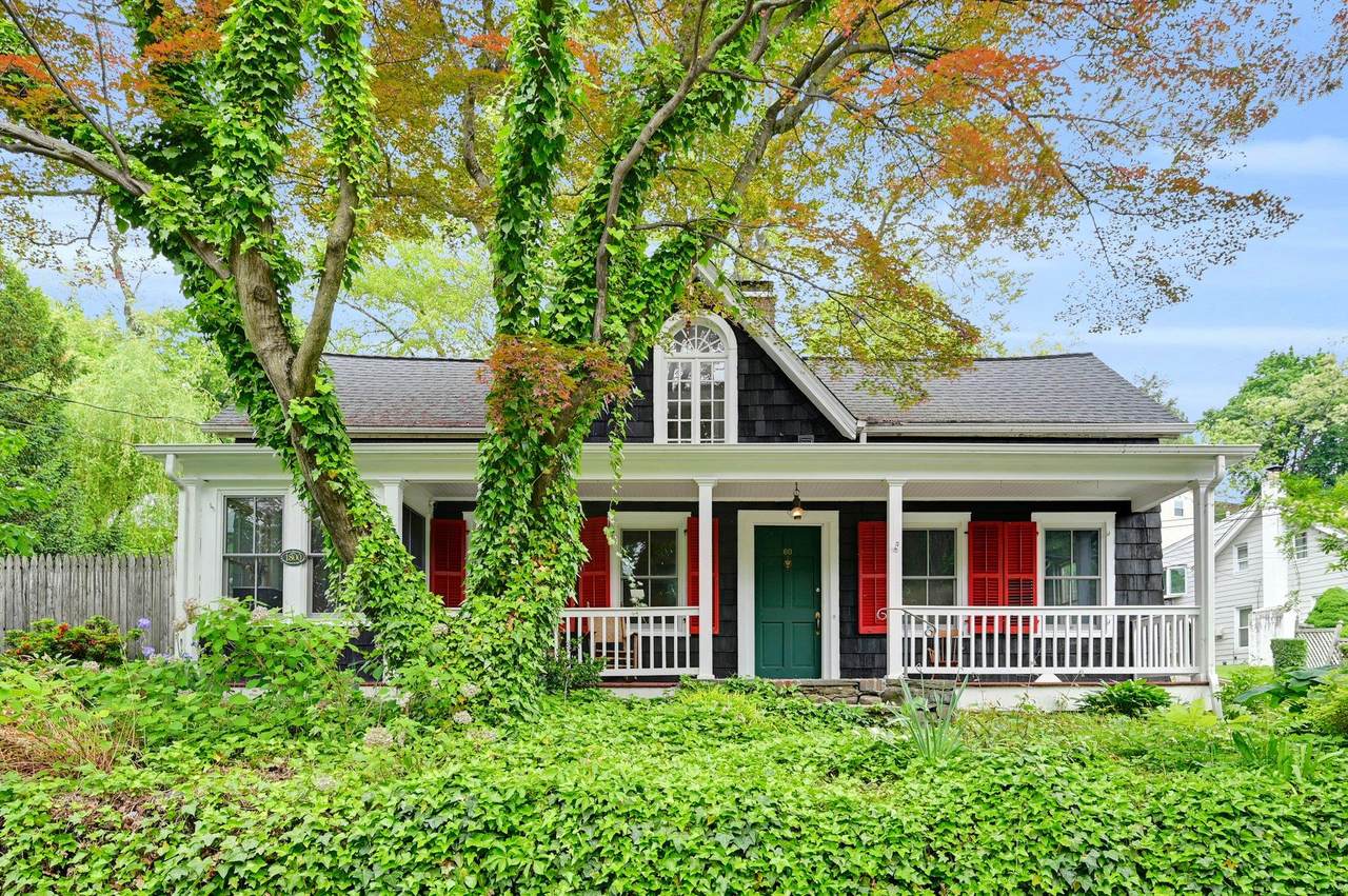60 Revolutionary Road - Photo 1