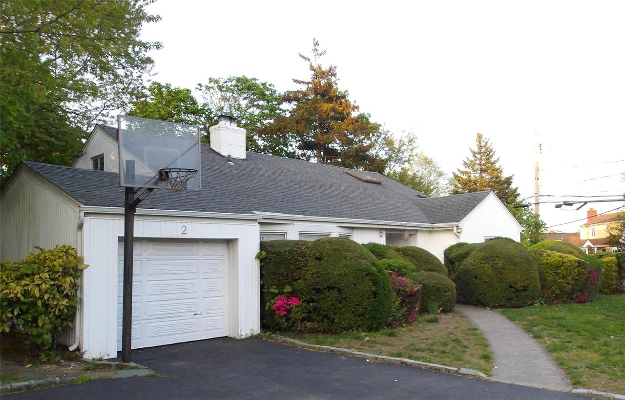 2 Leonard Drive - Photo 1