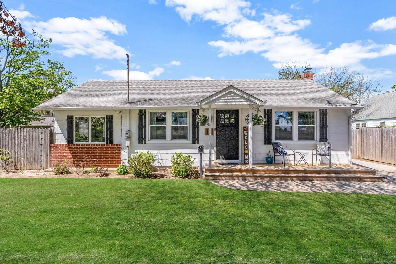 17 Ontario Drive - Photo 1