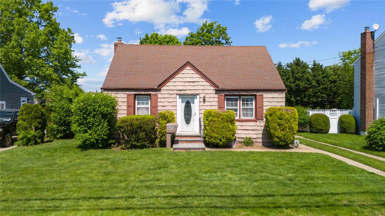 383 Chestnut Avenue - Photo 1