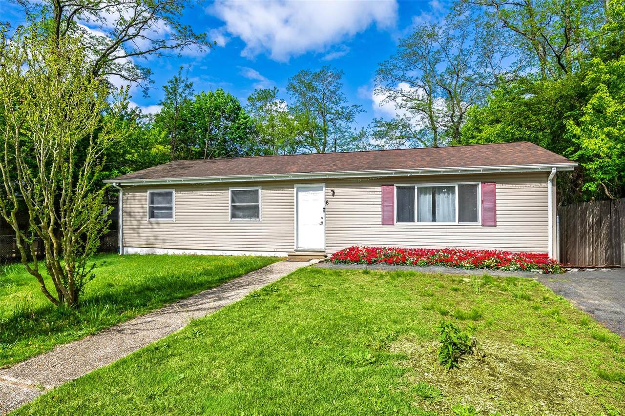 6 Gordon Avenue - Photo 1