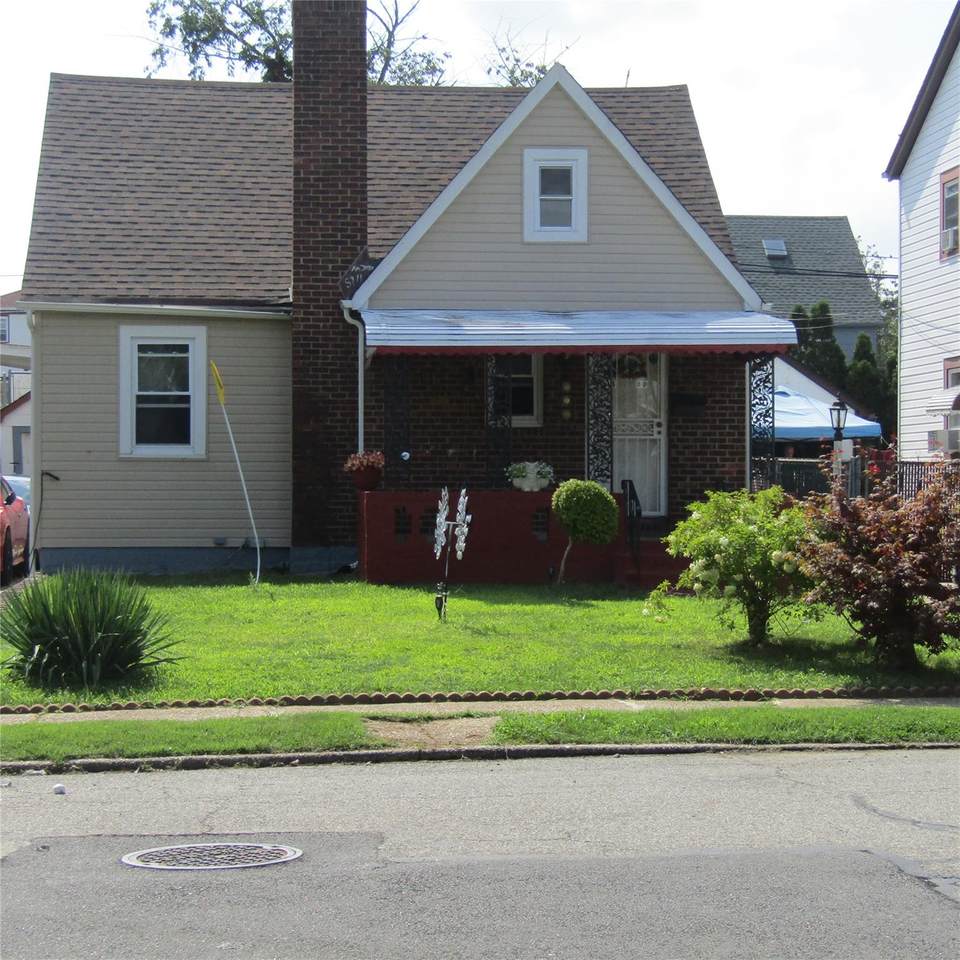 85-40 253rd Street - Photo 1