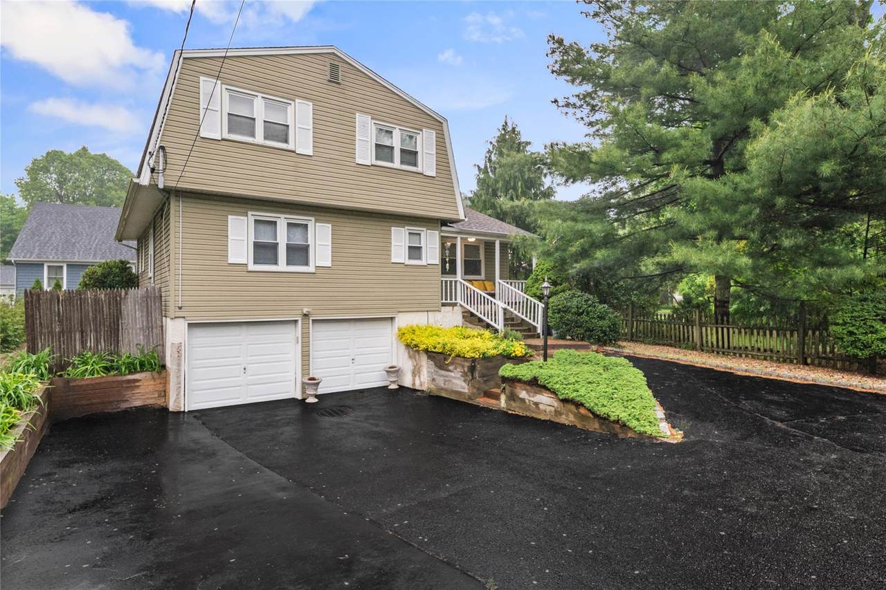 289 Maplewood Road - Photo 1