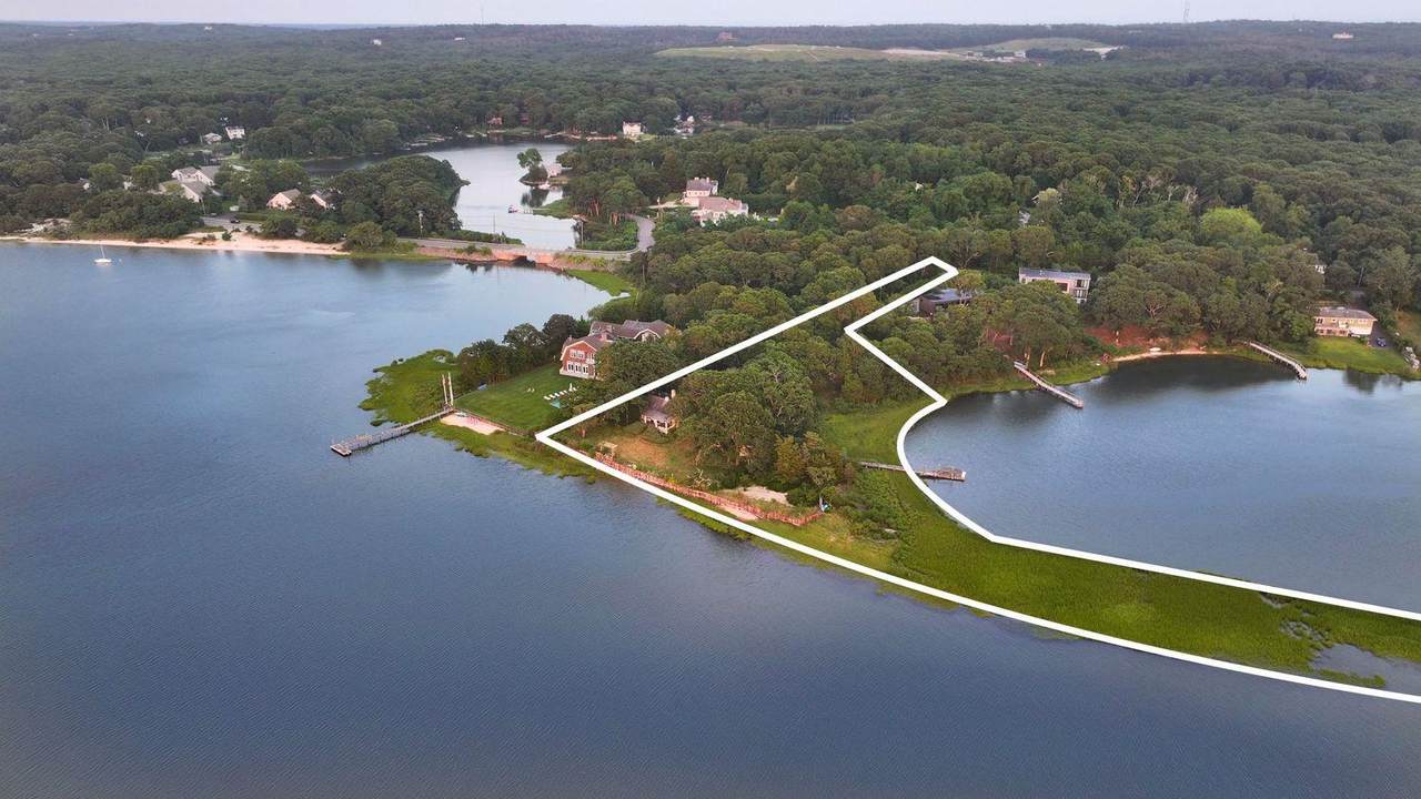 311 Noyack Road - Photo 1