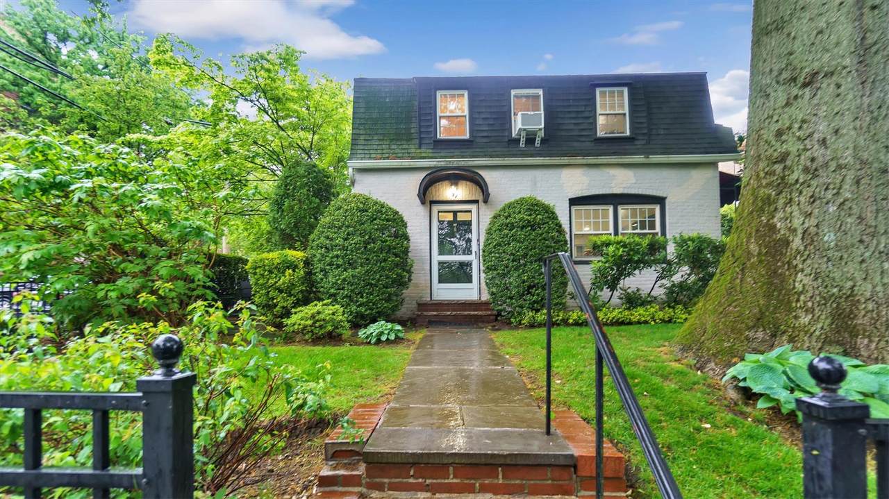 19 Barstow Road - Photo 1