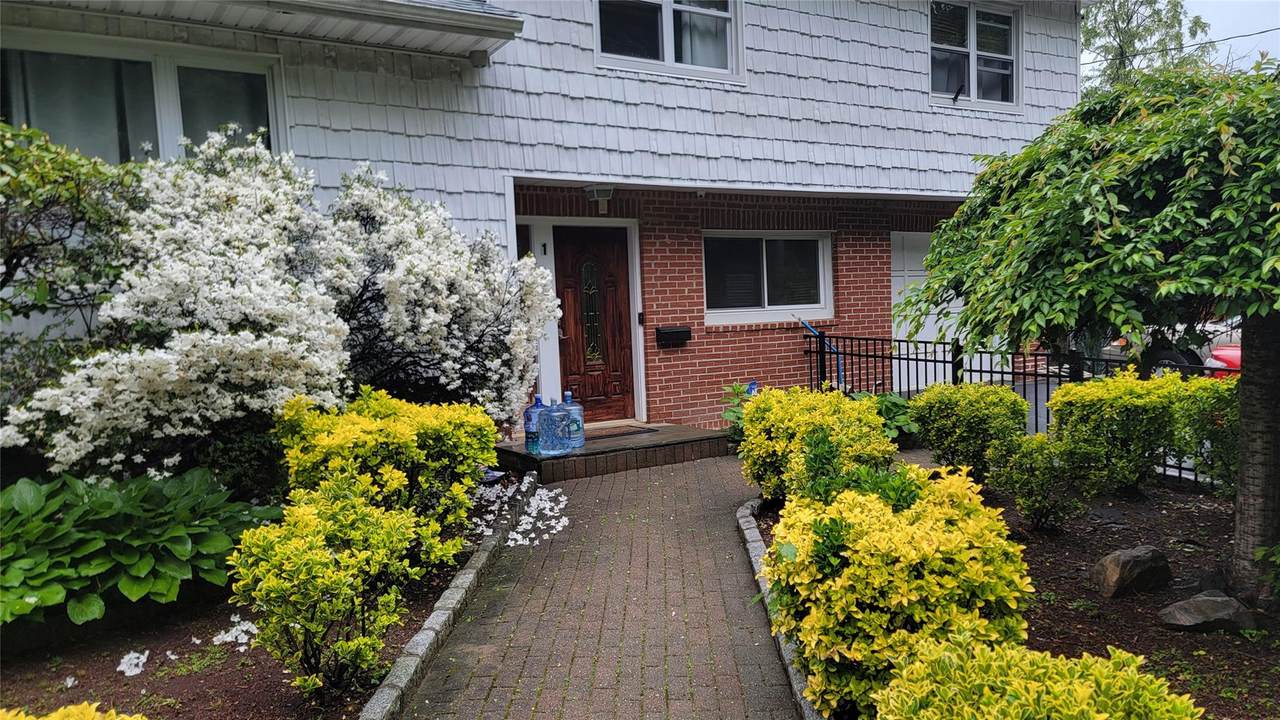 1 Cheshire Lane - Photo 1