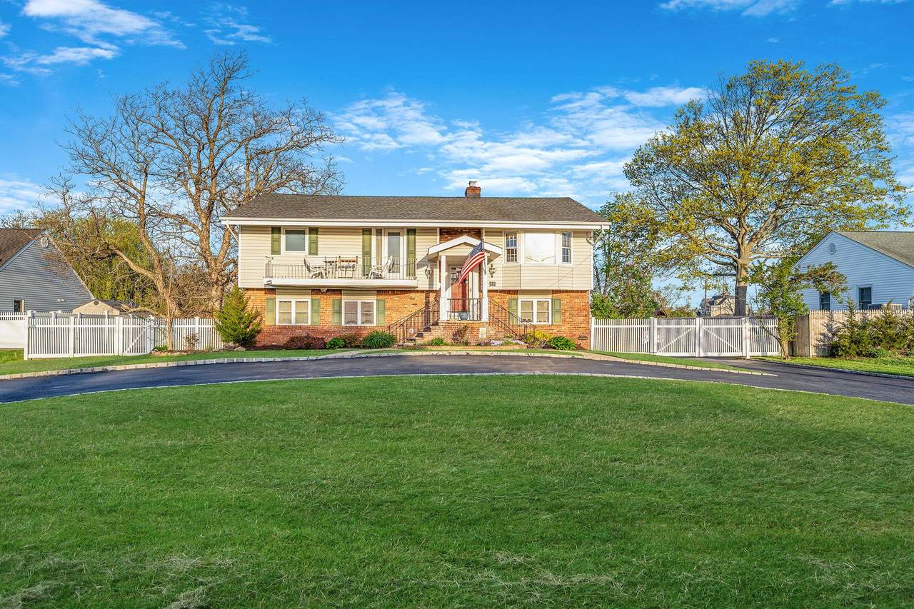 146 Awixa Avenue - Photo 1