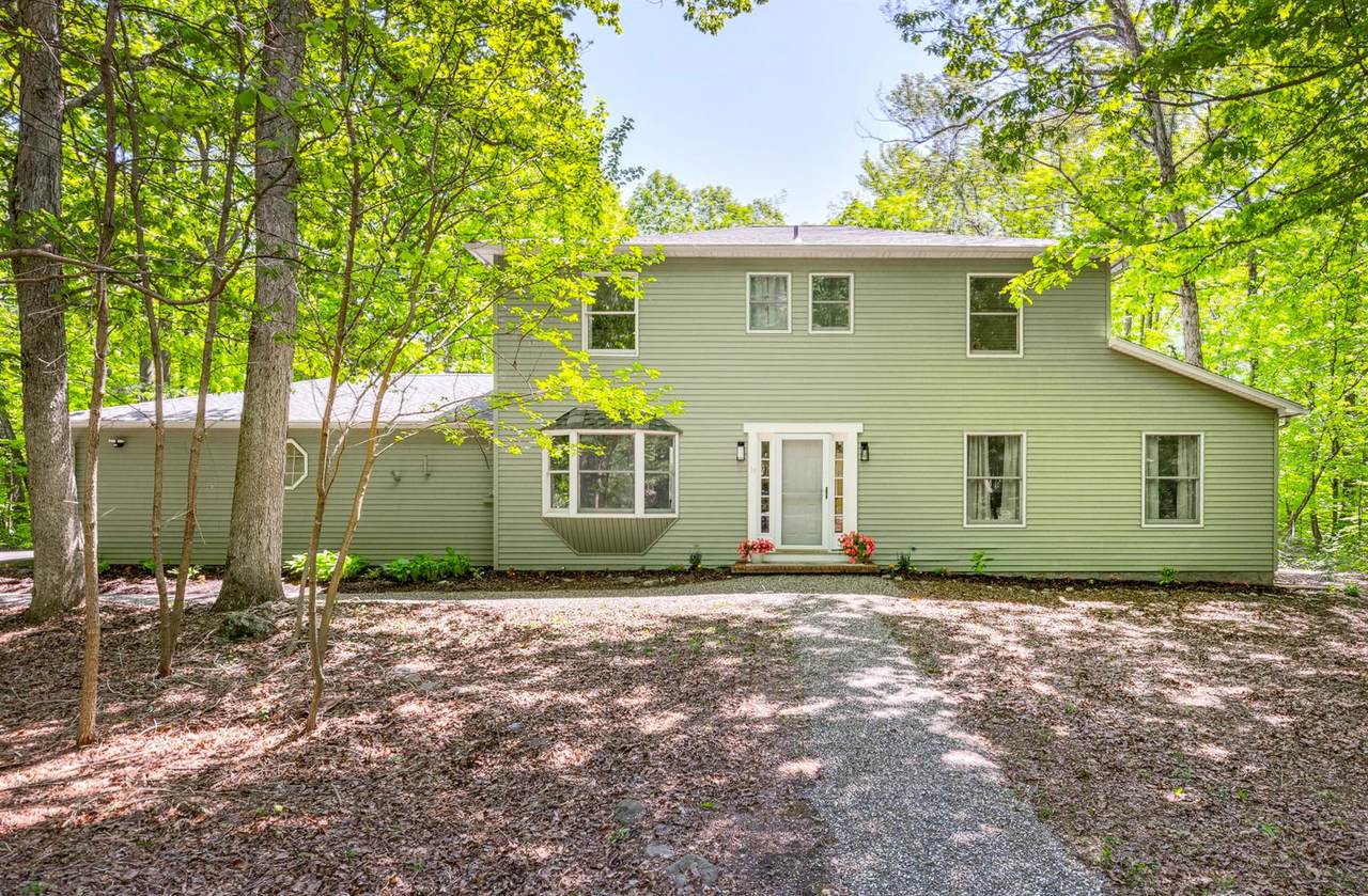 19 Oak Crest Drive - Photo 1