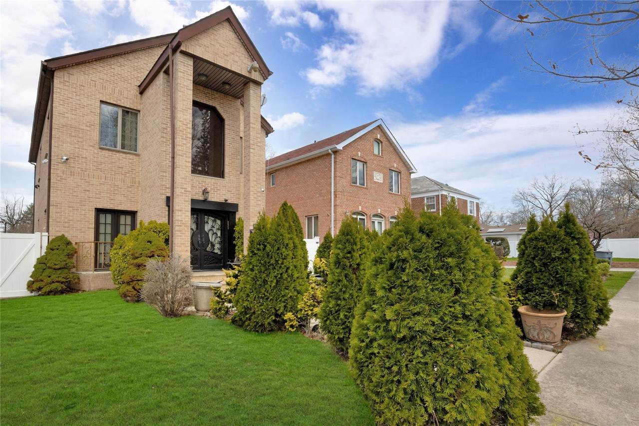 186-31 Radnor Road - Photo 1