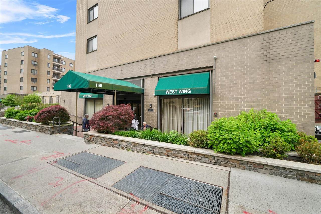 100 Hartsdale Avenue - Photo 1
