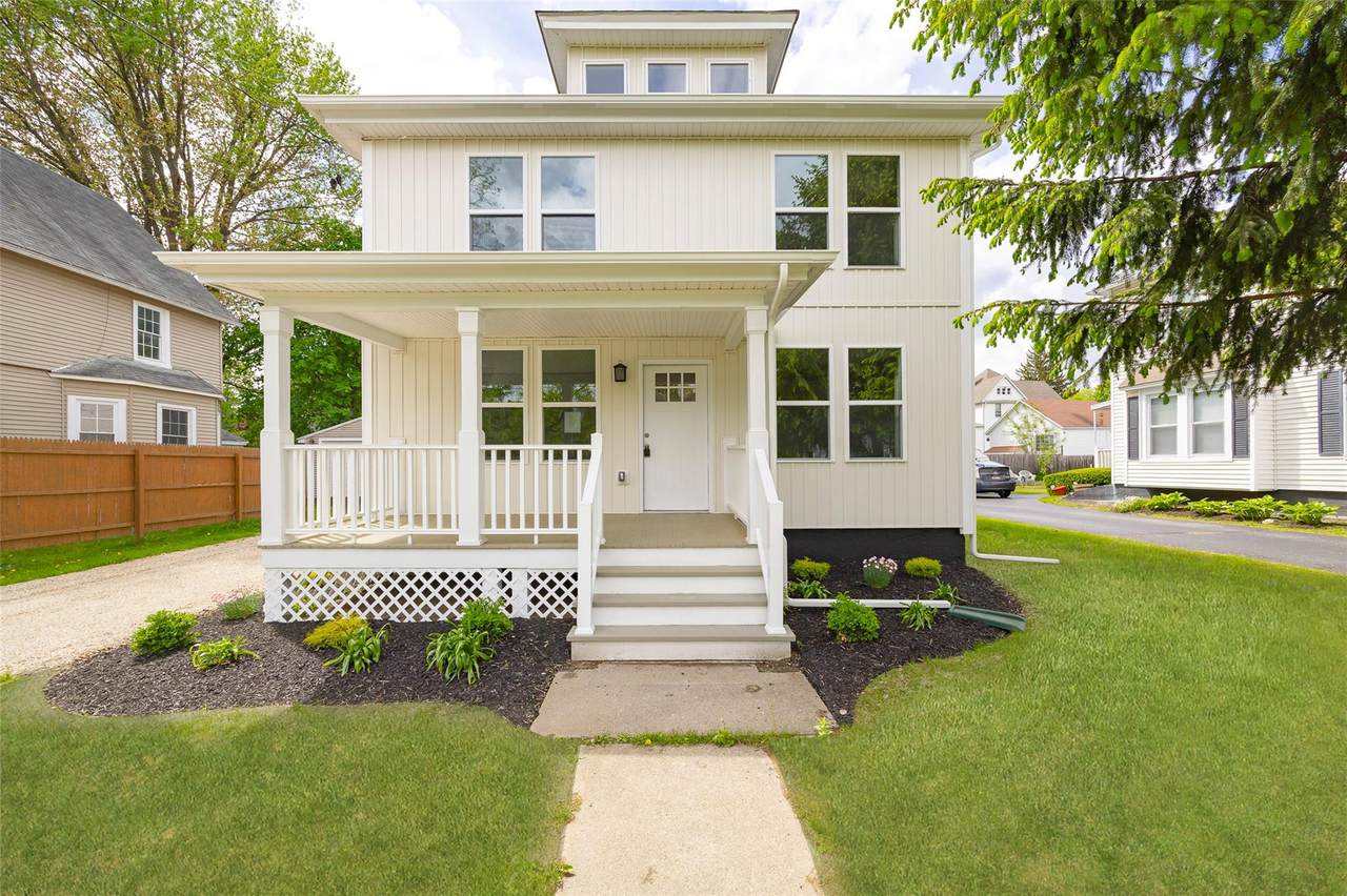 8 Maple Avenue - Photo 1