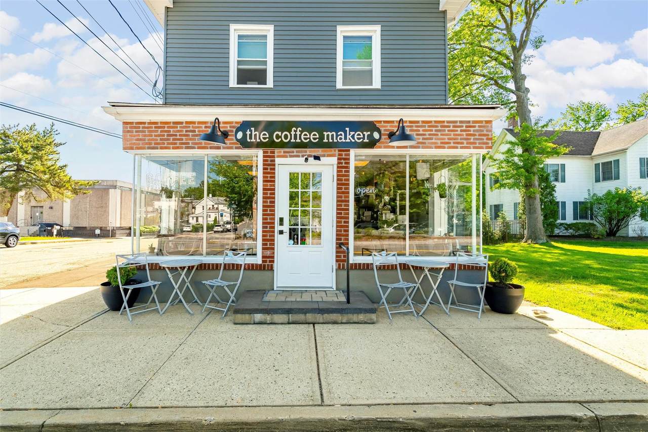 78 Maple Avenue - Photo 1