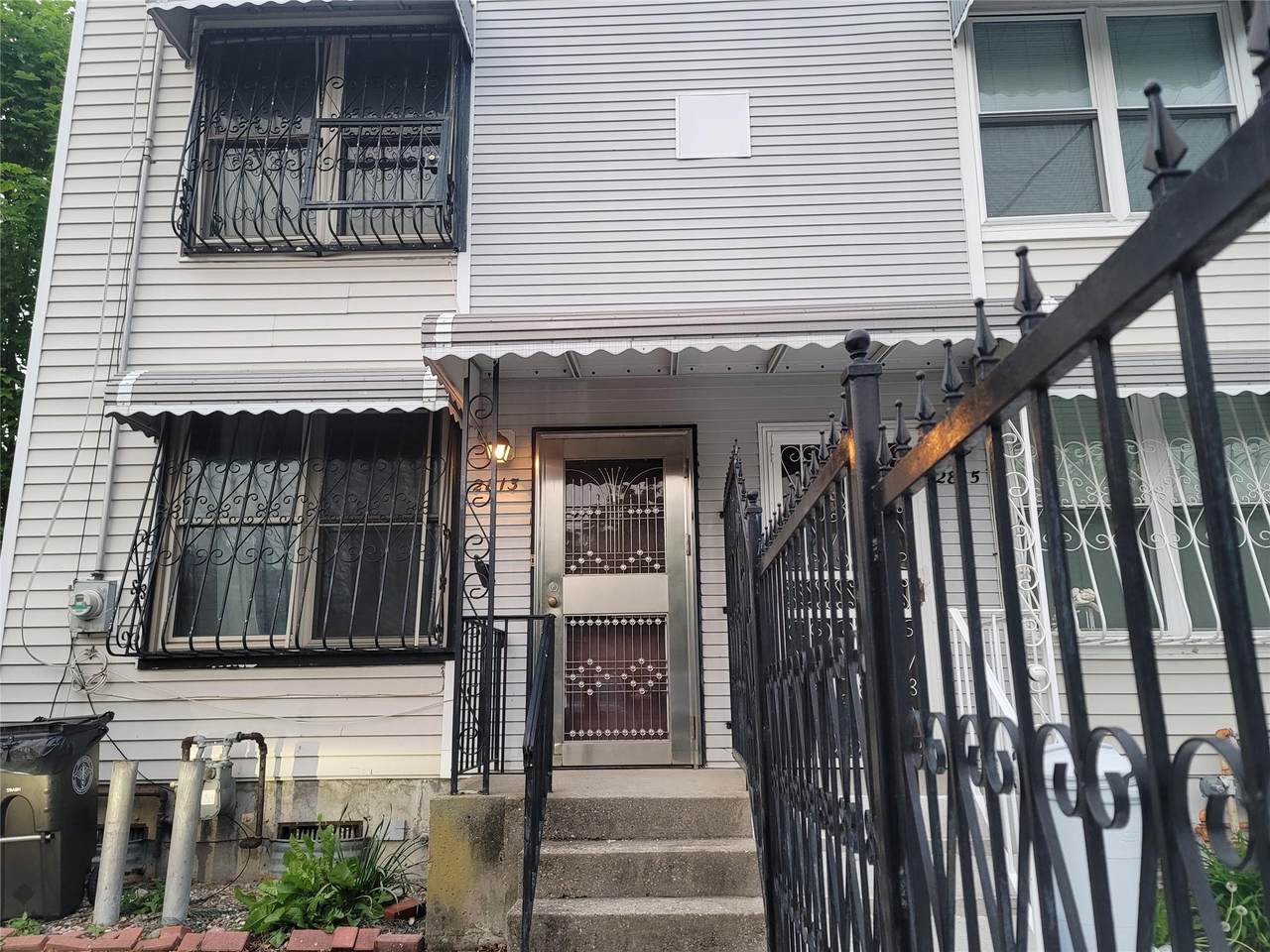 2813 30th Street - Photo 1