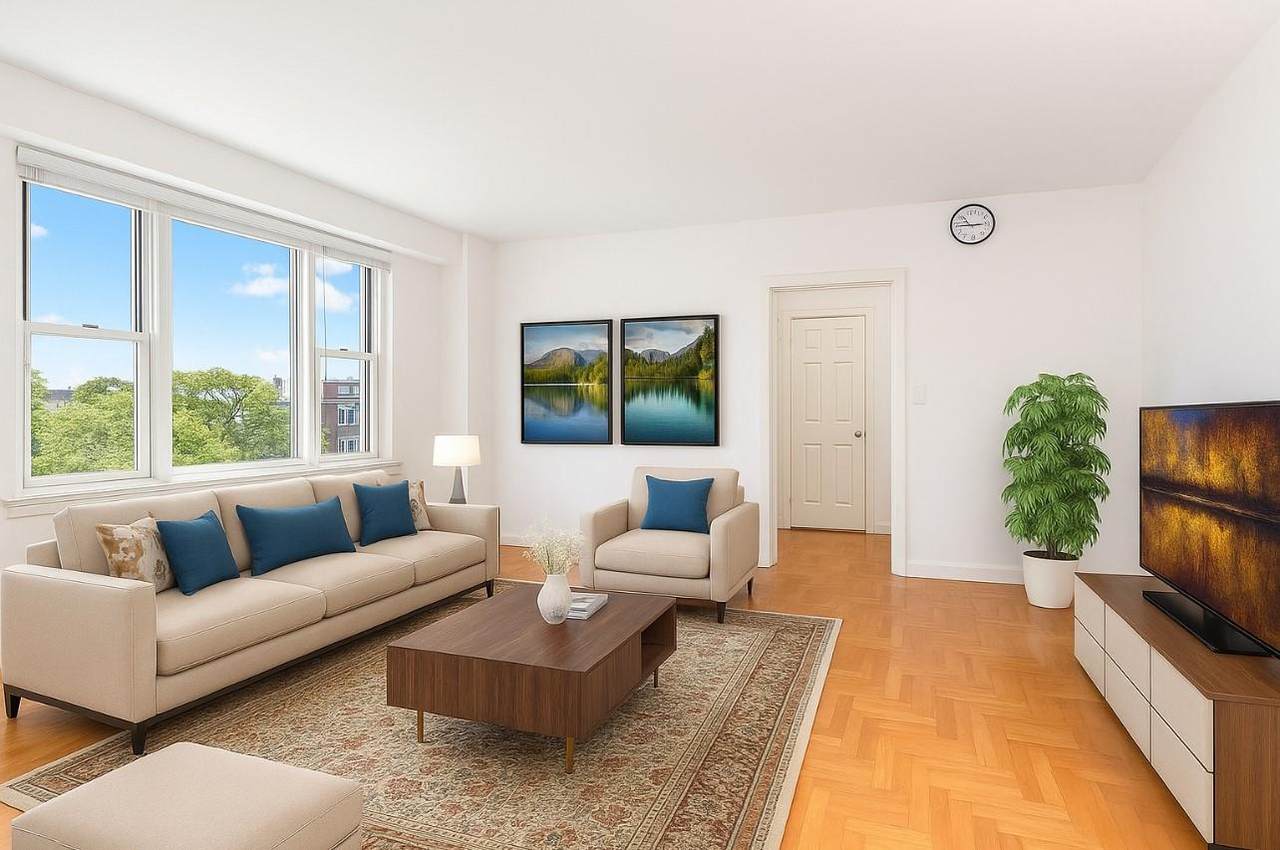 210 Pelham Road - Photo 1