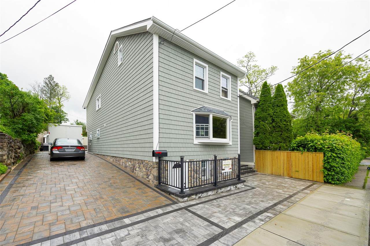20 Division Street - Photo 1