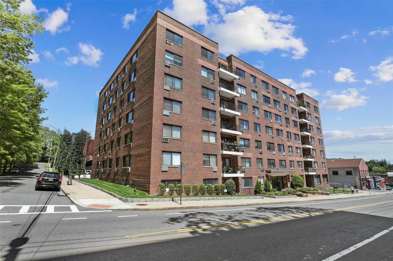 25 Lake Street - Photo 1