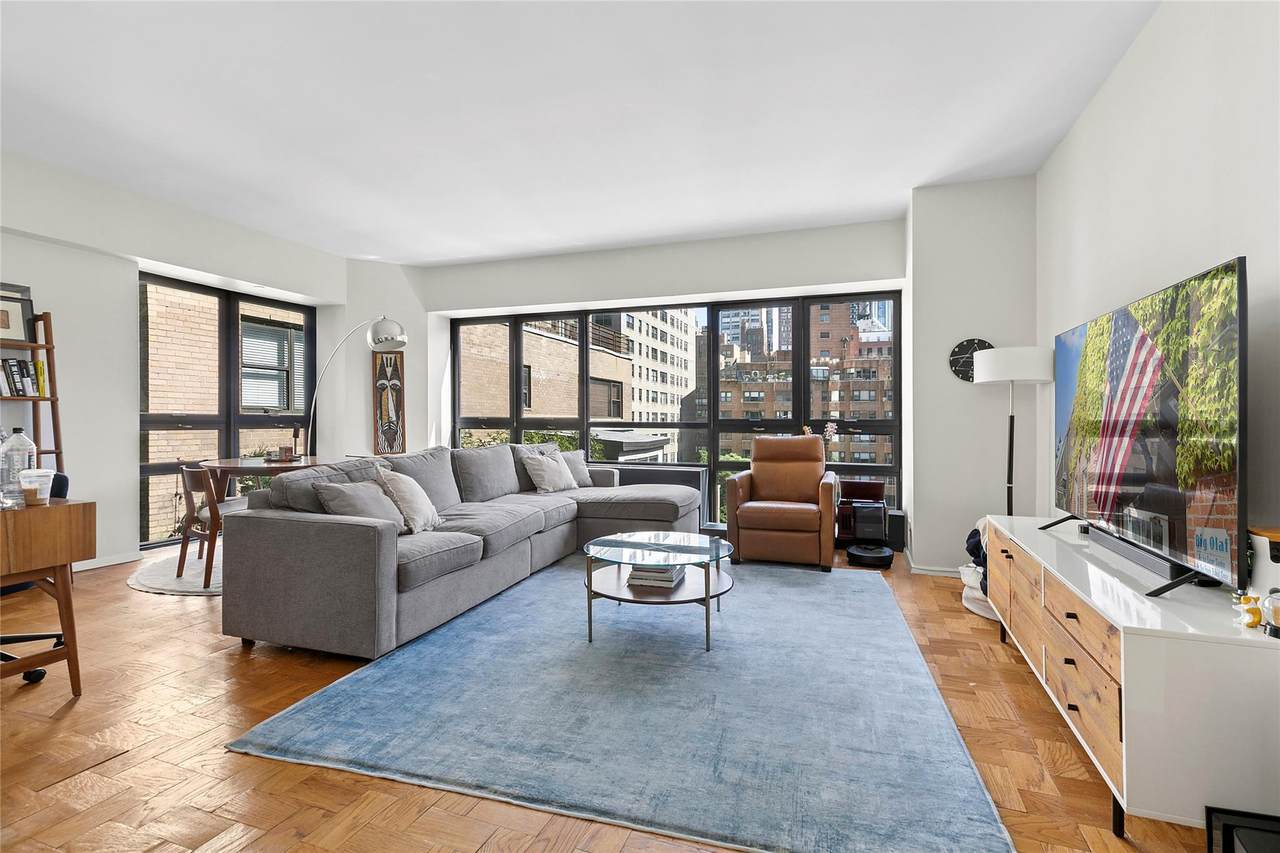 415 54th Street - Photo 1