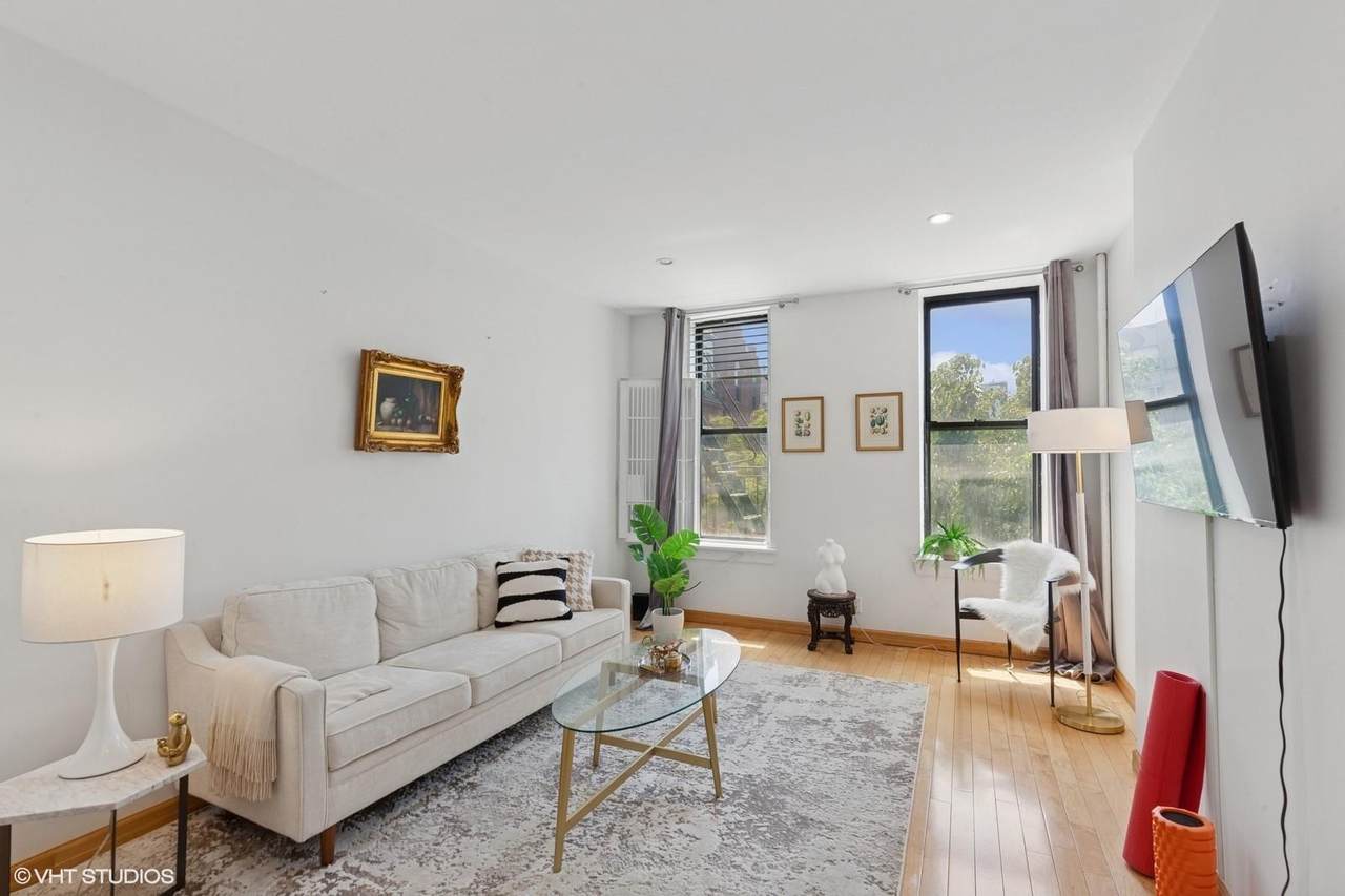 621 6th Street - Photo 1