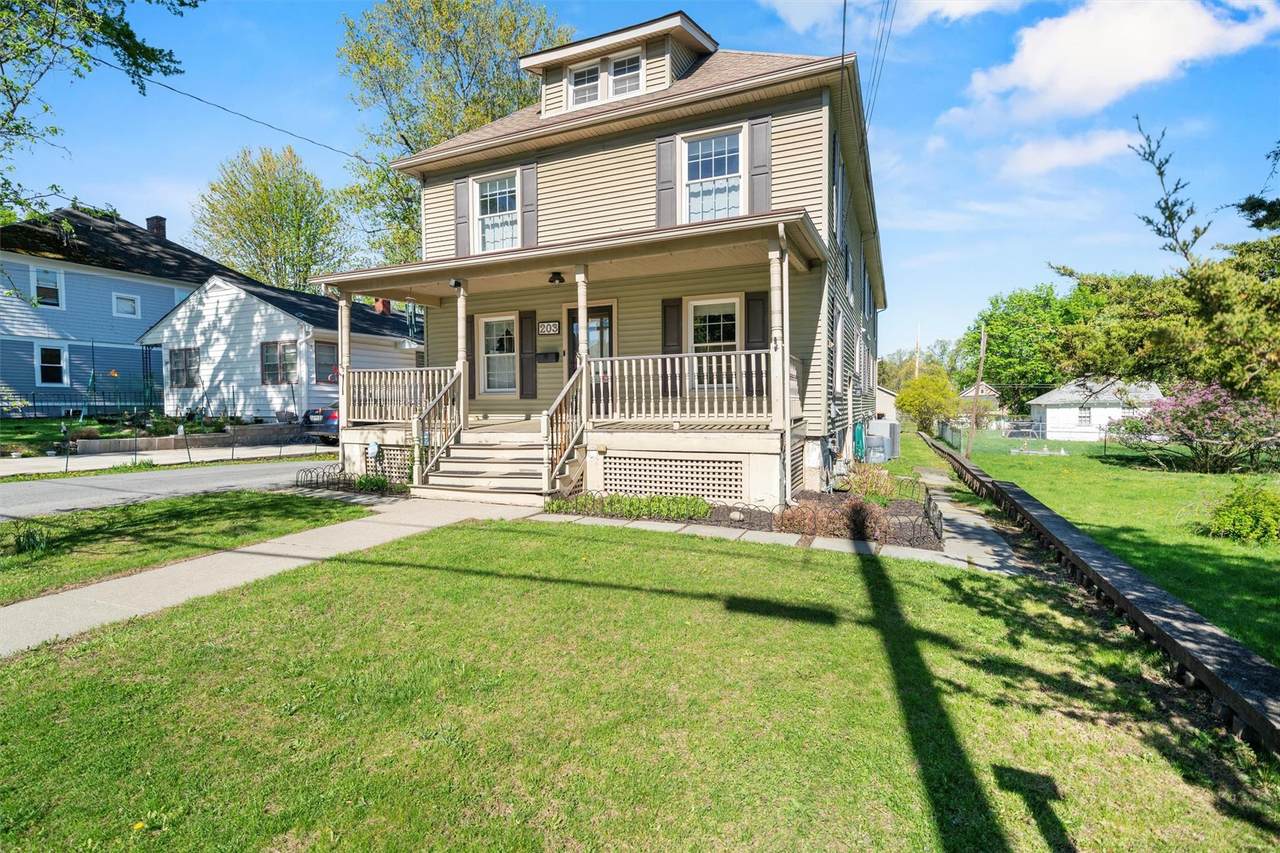 203 Highland Avenue - Photo 1