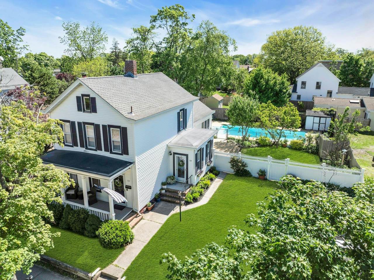 312 5th Avenue - Photo 1