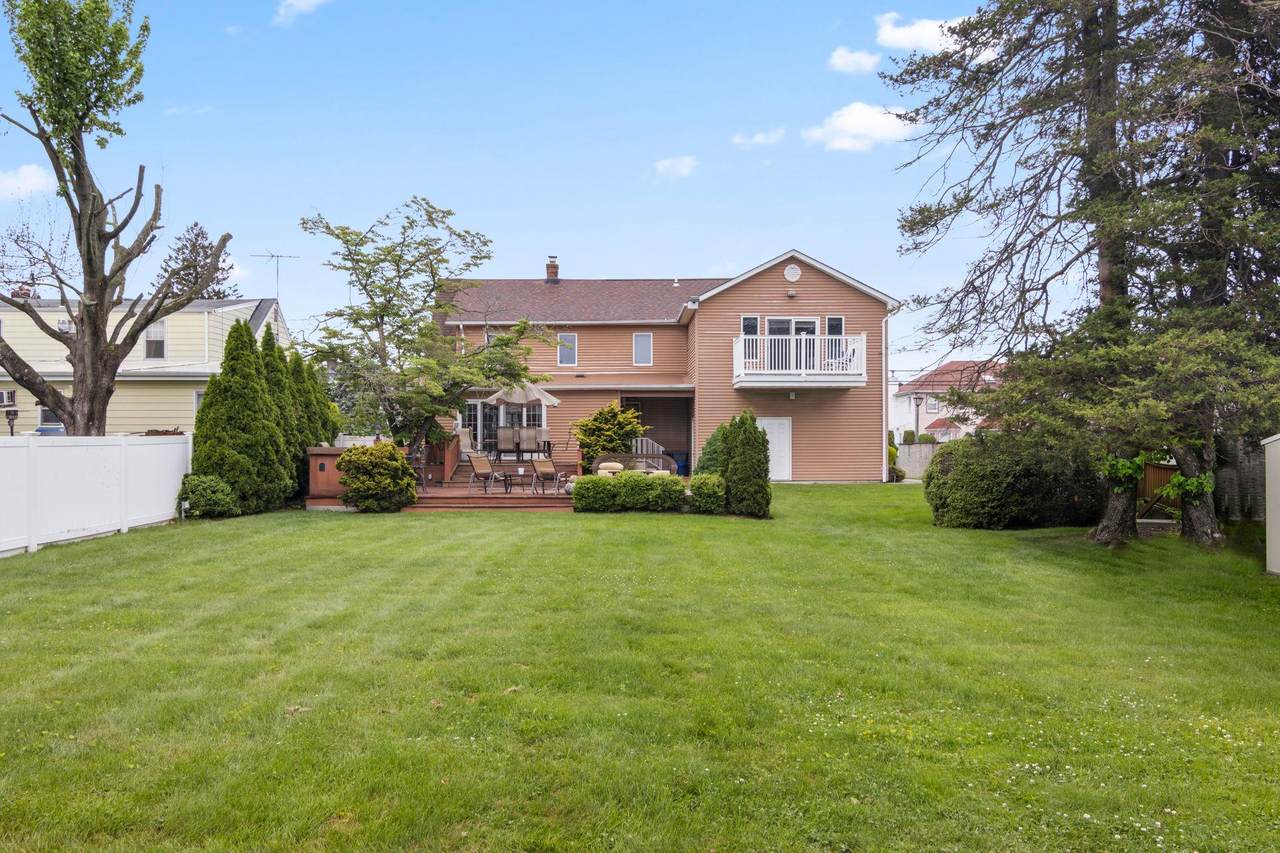 13 Evans Avenue - Photo 1