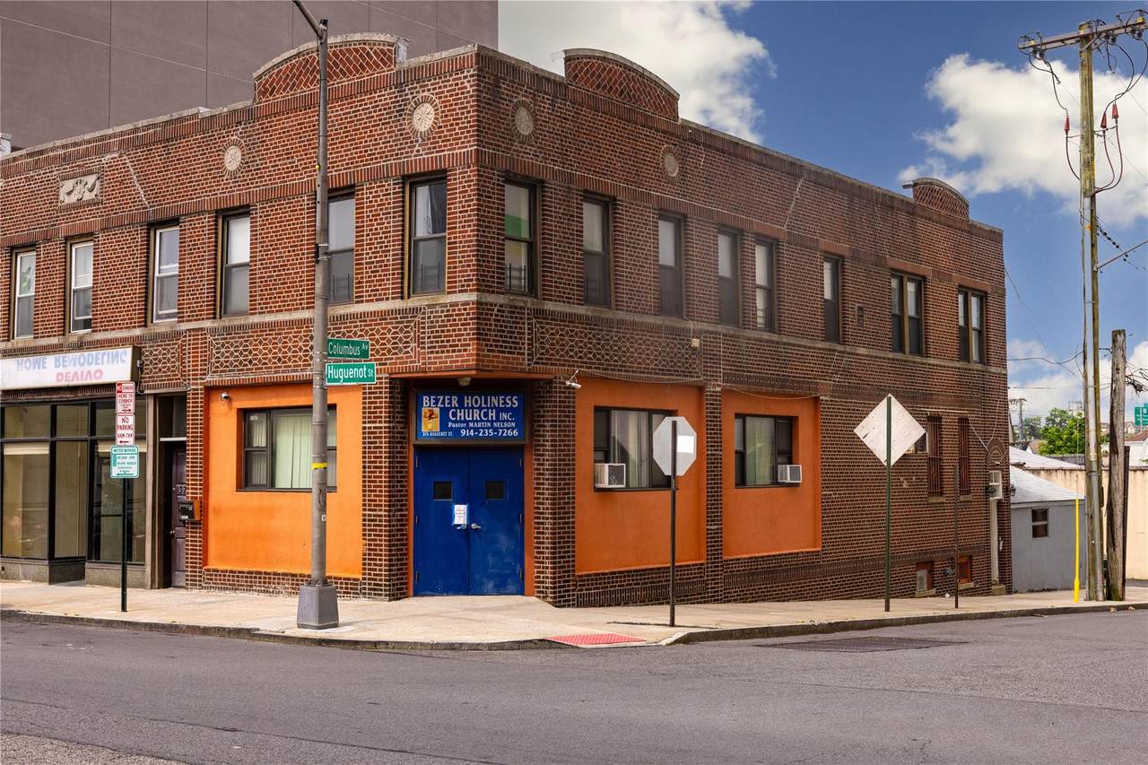 375 Huguenot Street - Photo 1