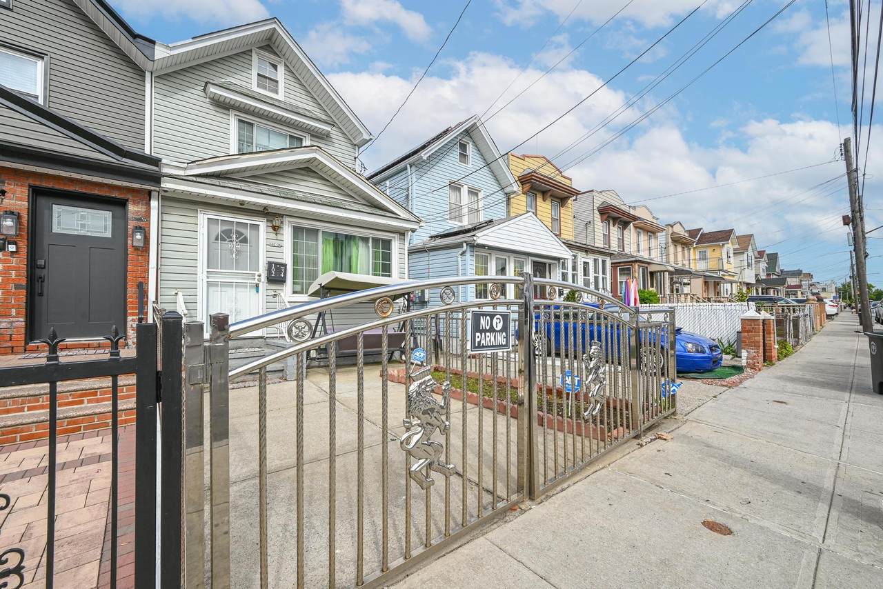 102-34 127 Street - Photo 1