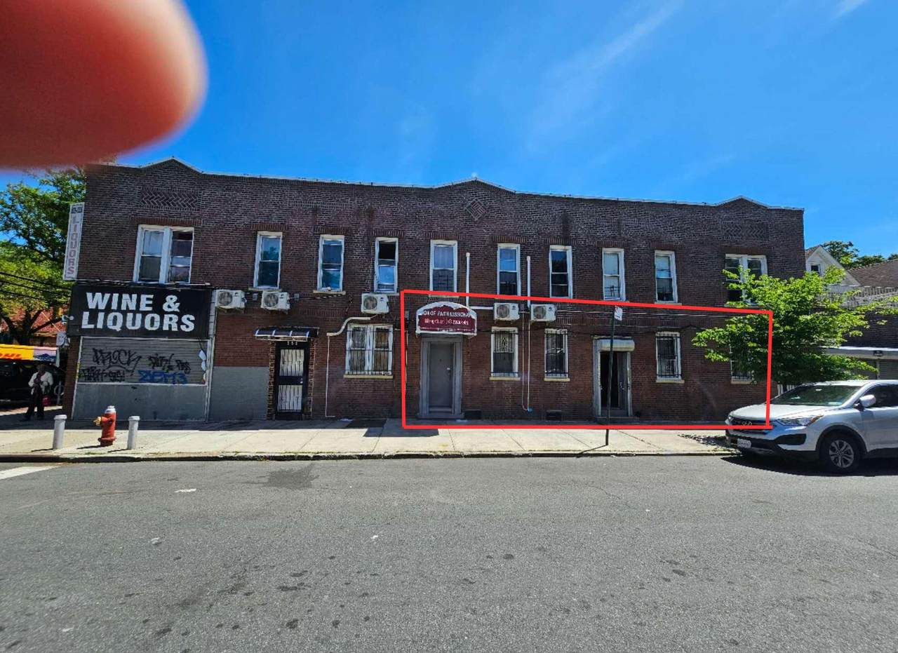 561 East 43rd St - Photo 1