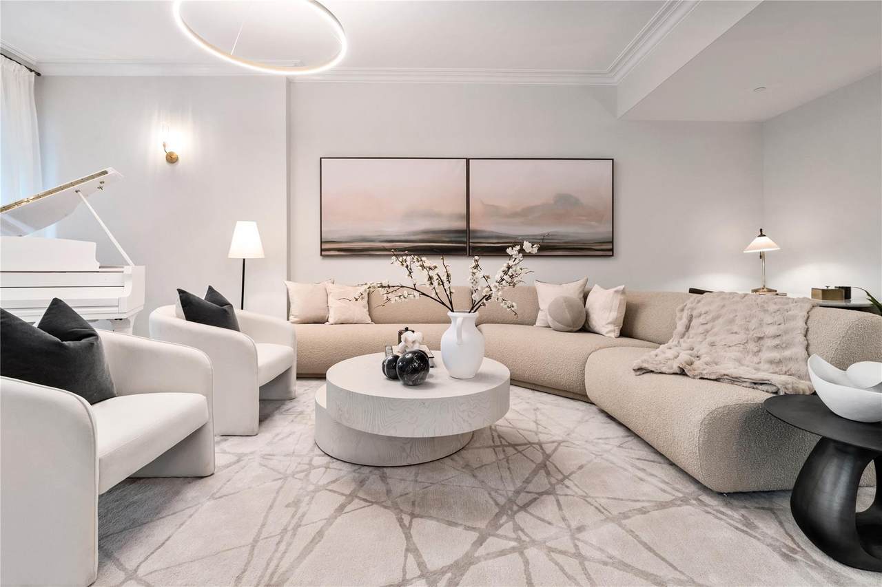 78-29 Austin Street - Photo 1