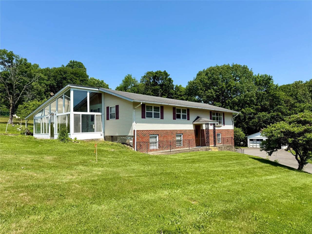 231 Highland Avenue - Photo 1