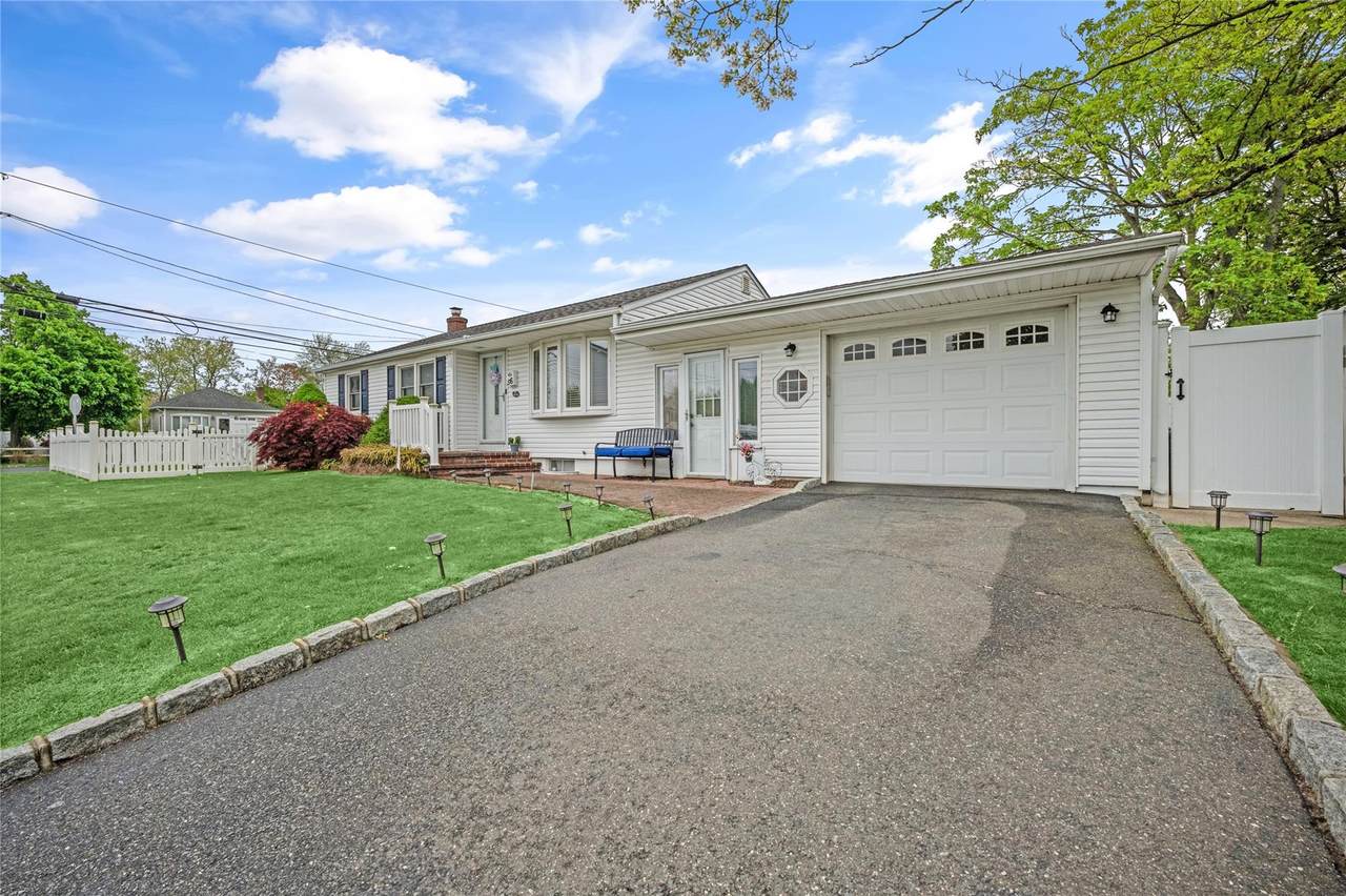 56 15th Avenue - Photo 1