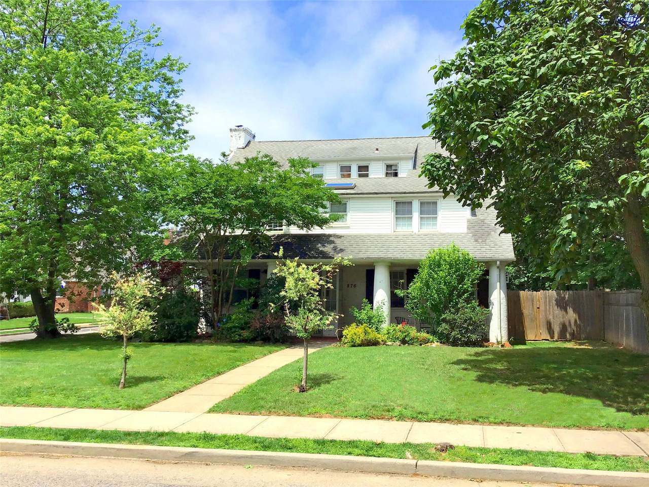 876 Woodmere Place - Photo 1