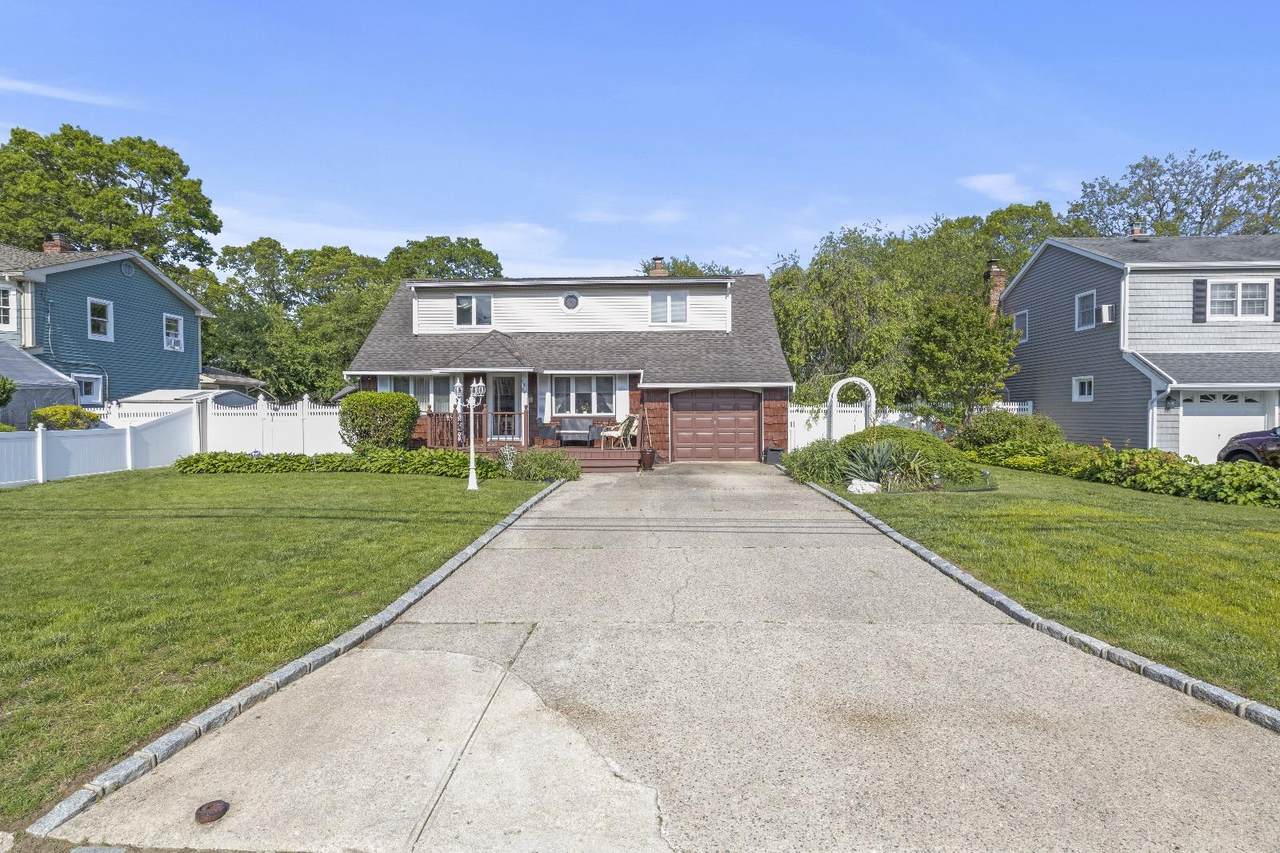 1125 Reilly Street - Photo 1