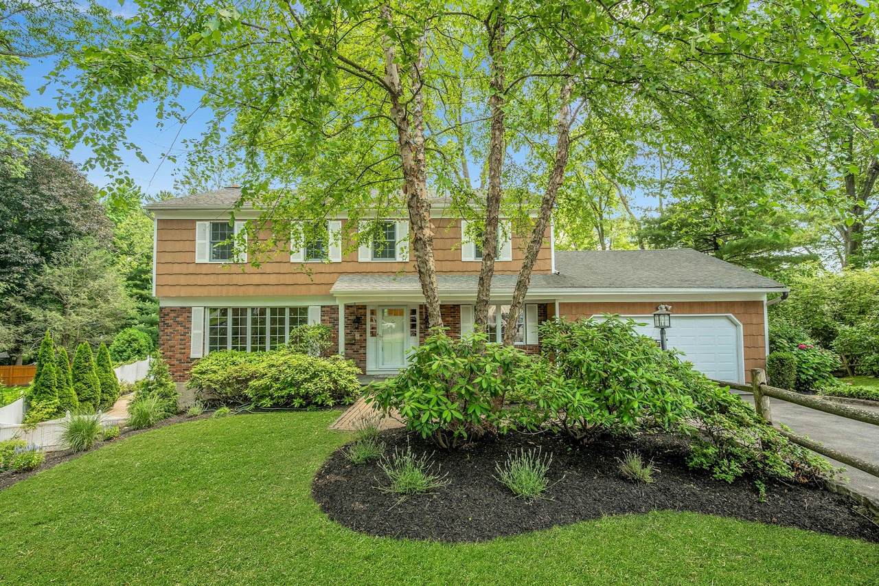 2 Berkley Circle - Photo 1