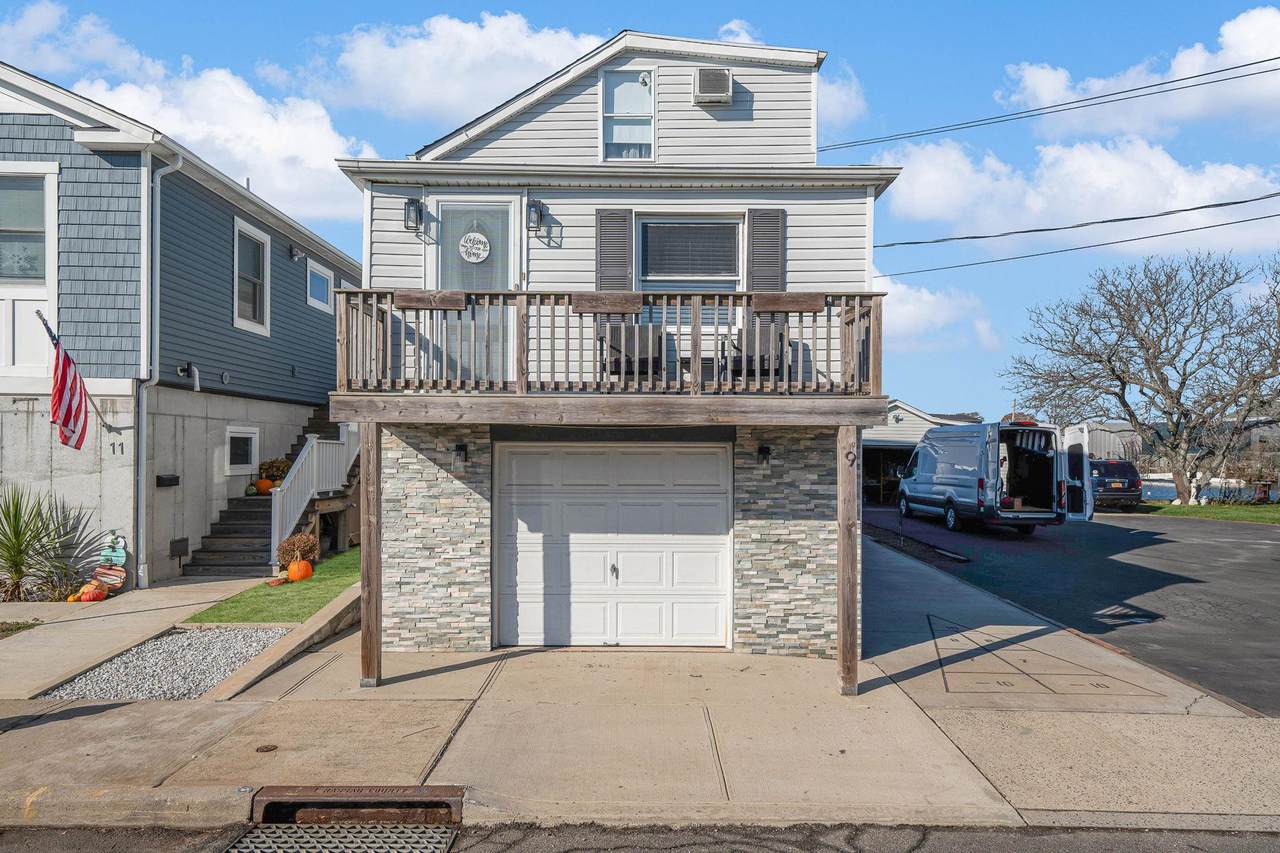9 8th Avenue - Photo 1