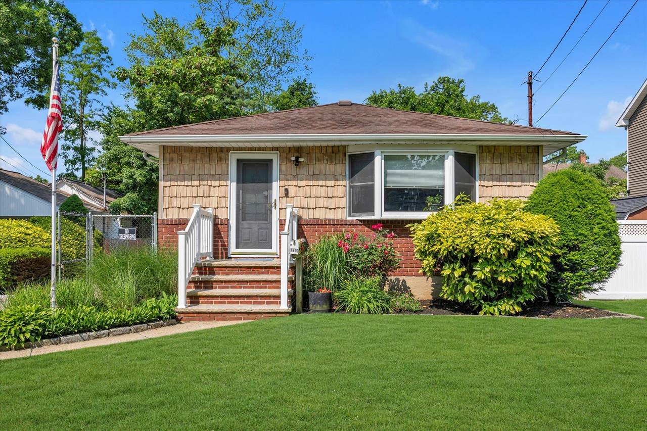 1800 Remson Avenue - Photo 1