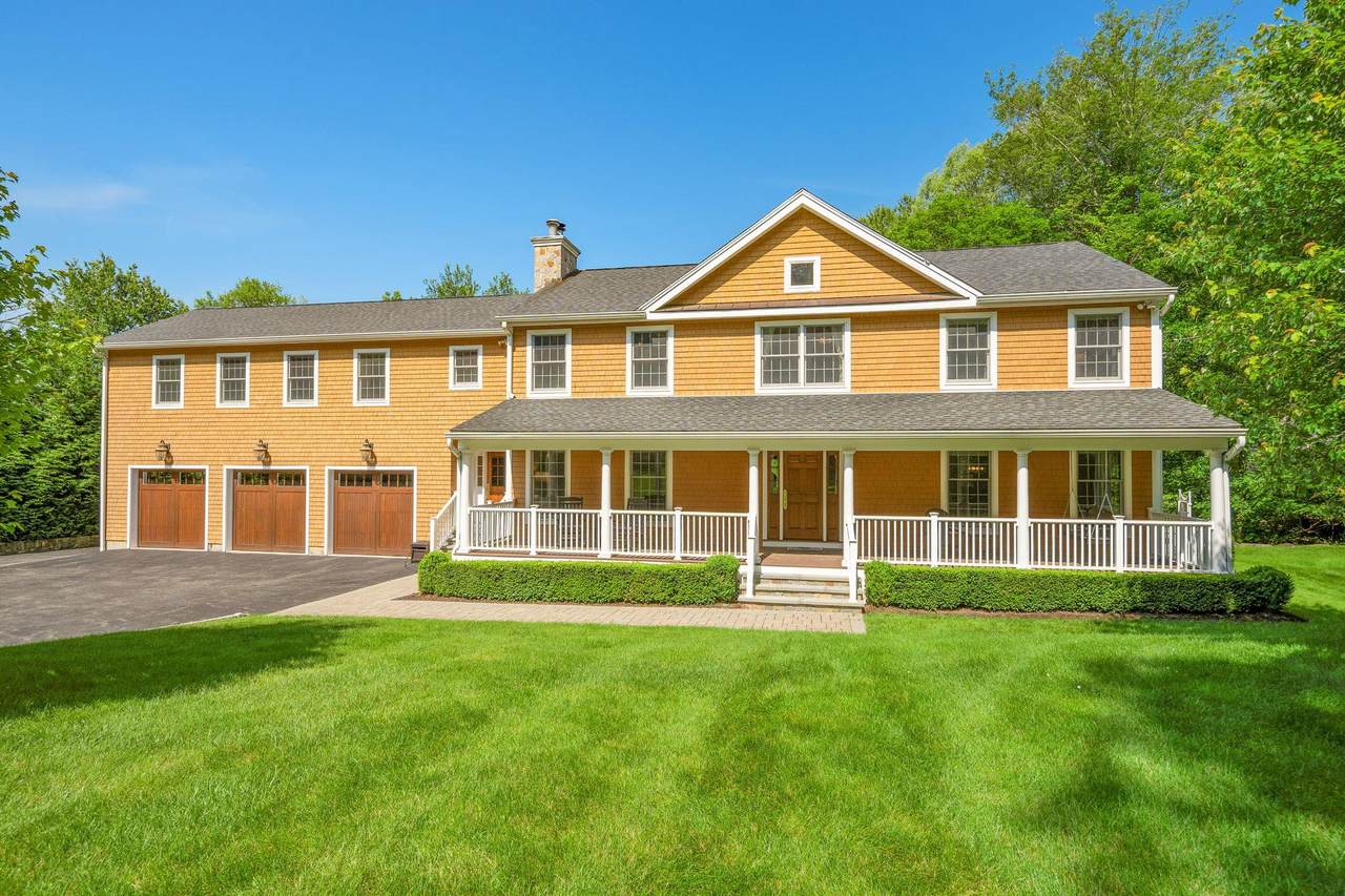 420 Pleasantville Road - Photo 1