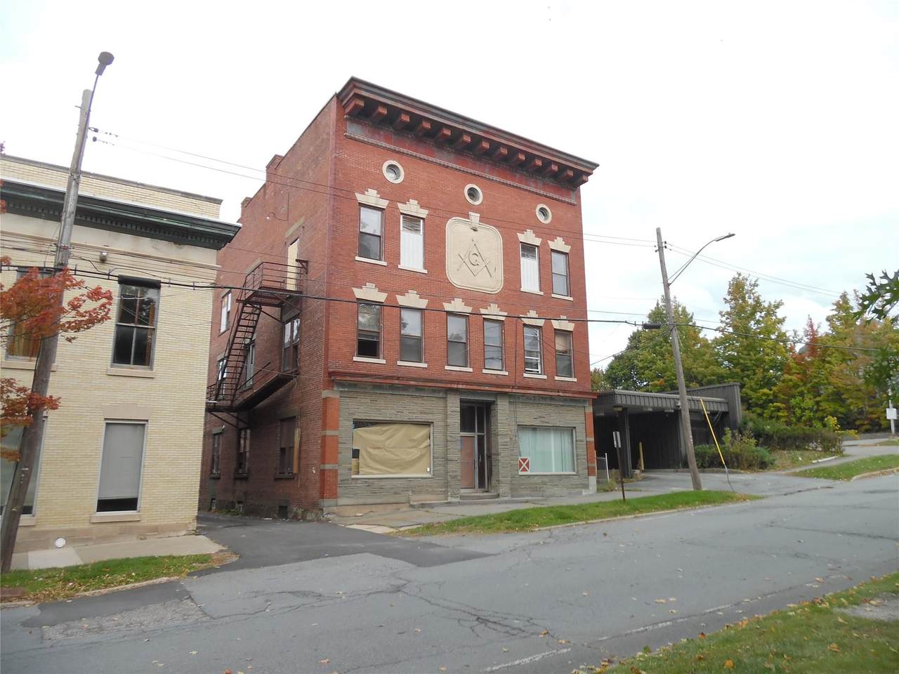 5 Bank St - Photo 1