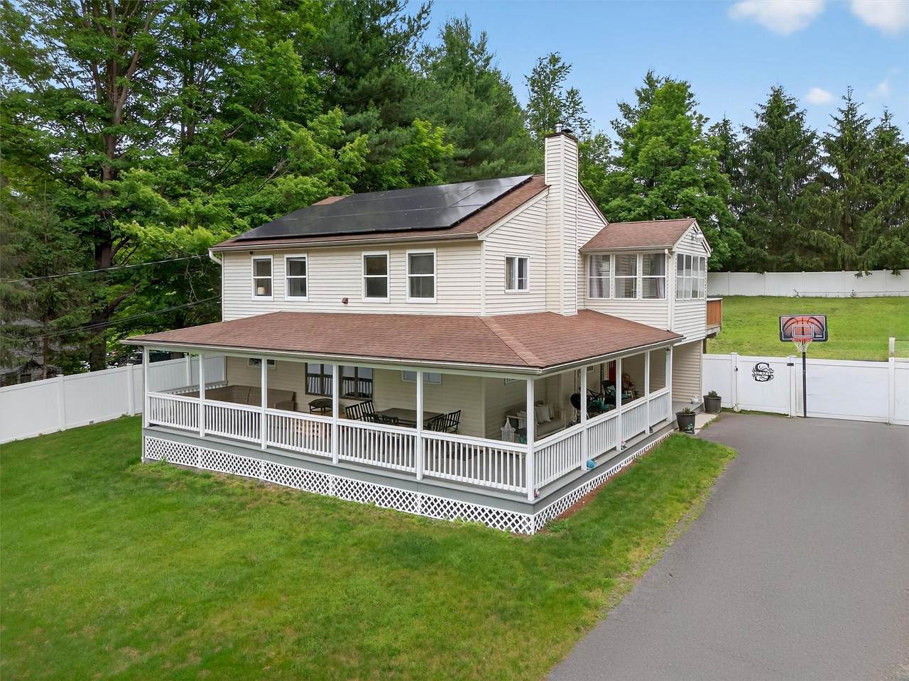98 Greenhaven Road - Photo 1