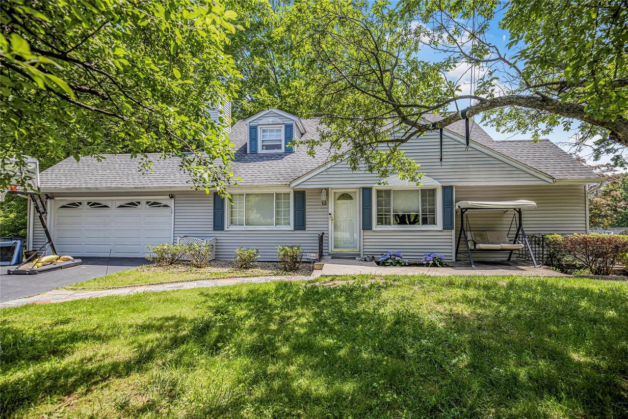 13 Valley View Drive - Photo 1