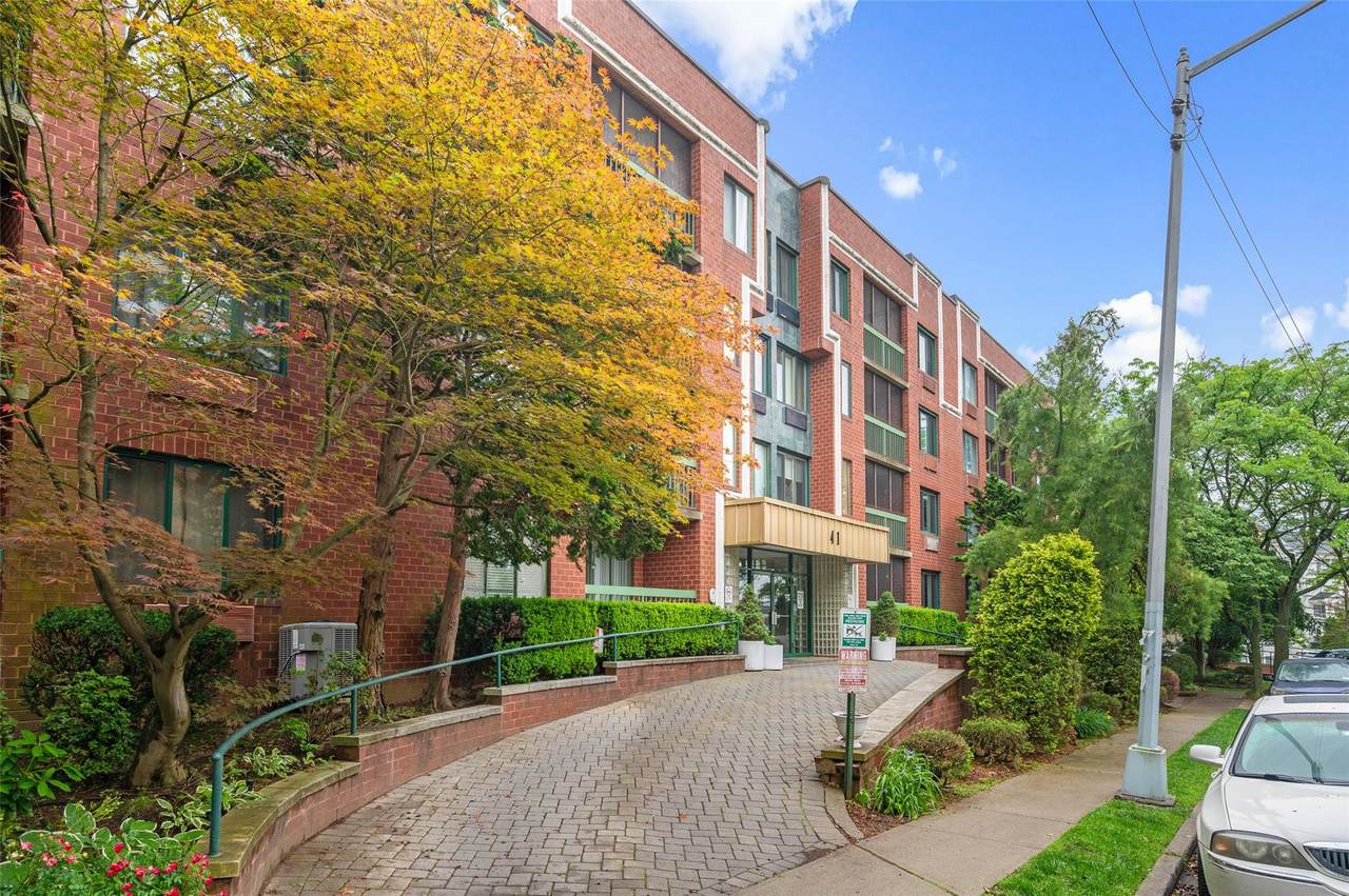 41 Wellington Ct - Photo 1