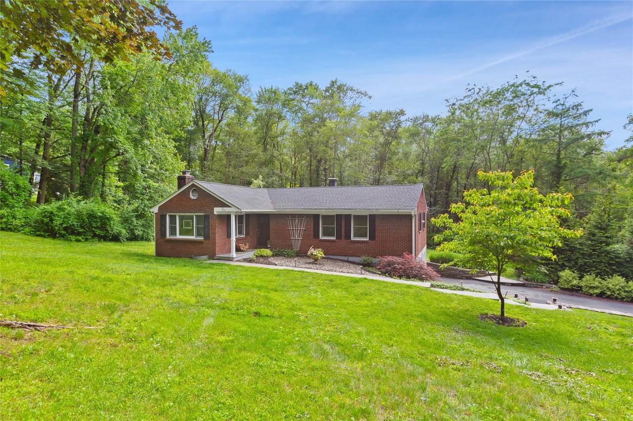 1 Hawthorne Court - Photo 1