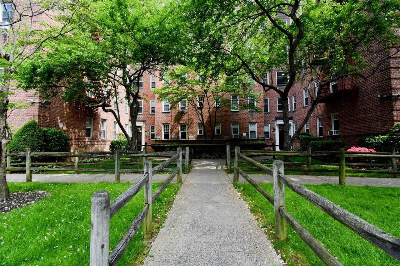770 Bronx River Road - Photo 1