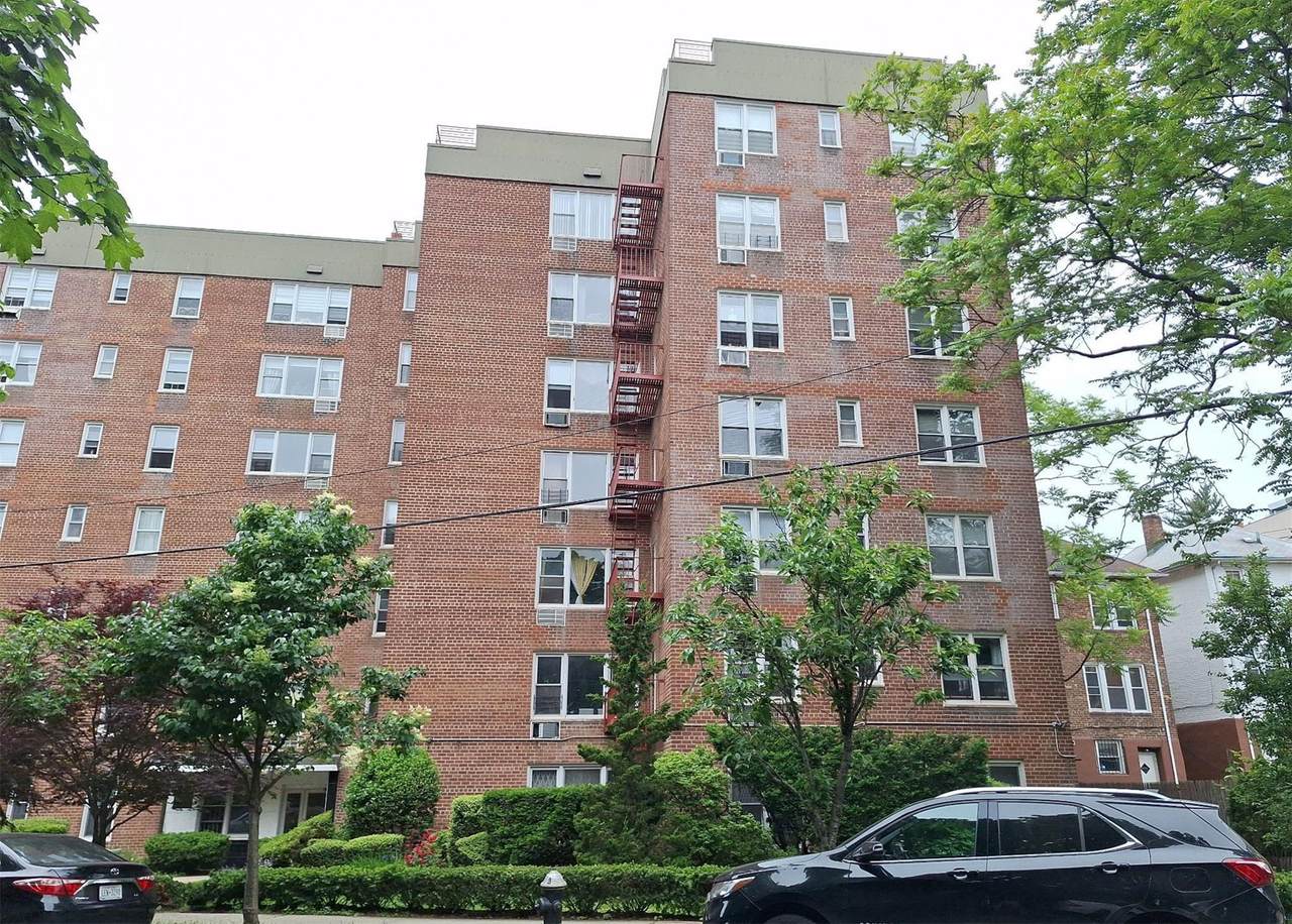 3475 Greystone Avenue - Photo 1