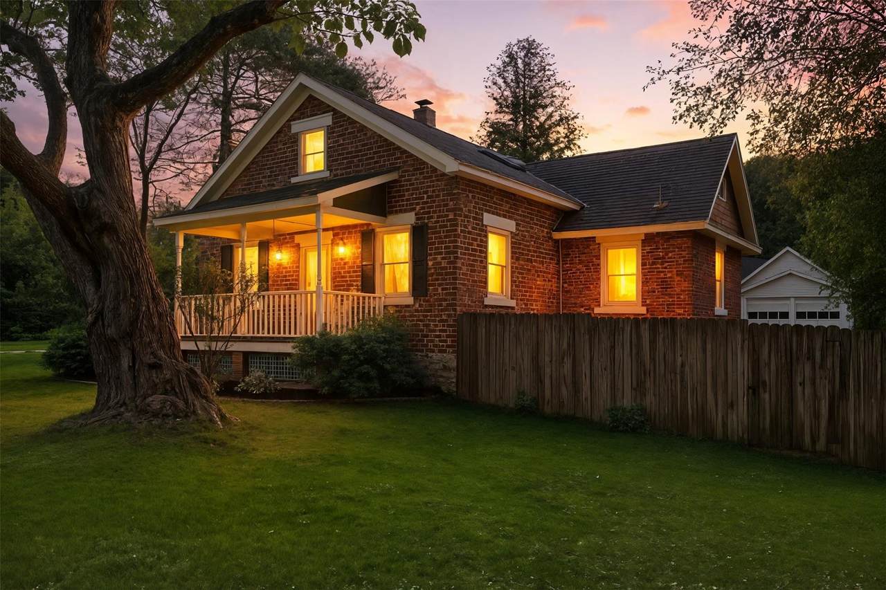 342-344 Van Wagner Road - Photo 1