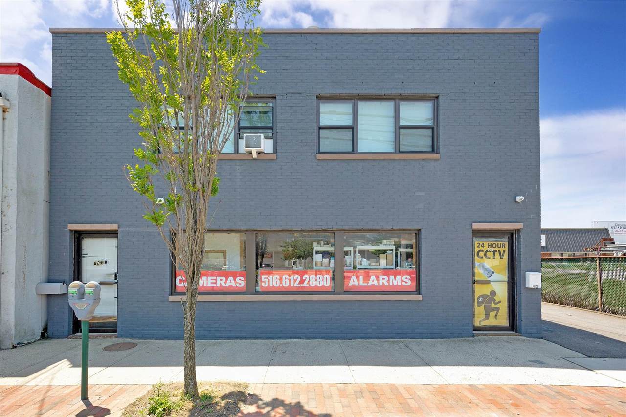 626 Merrick Road - Photo 1