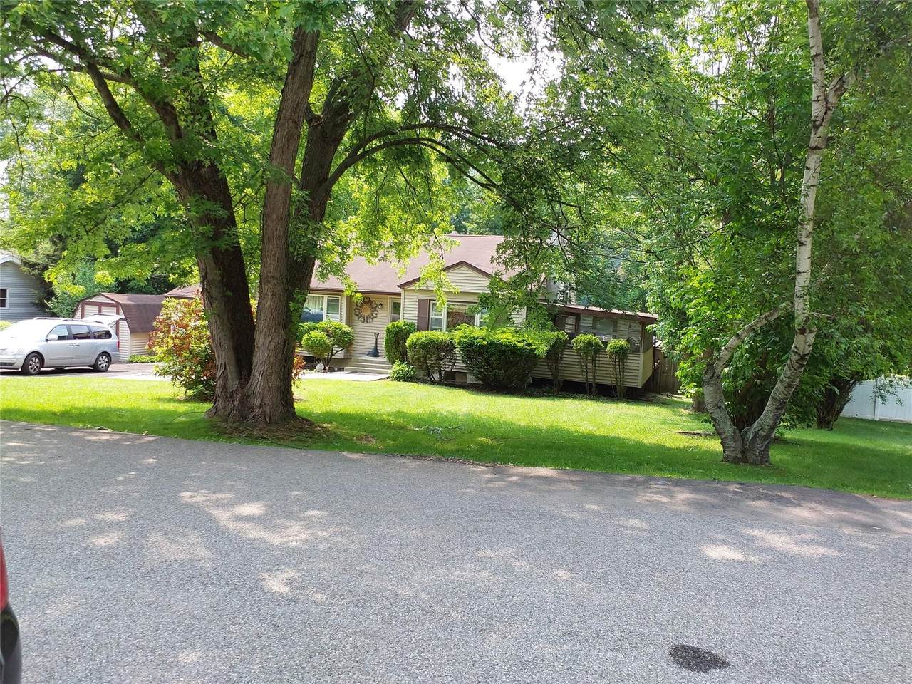 5 Tappan Drive - Photo 1